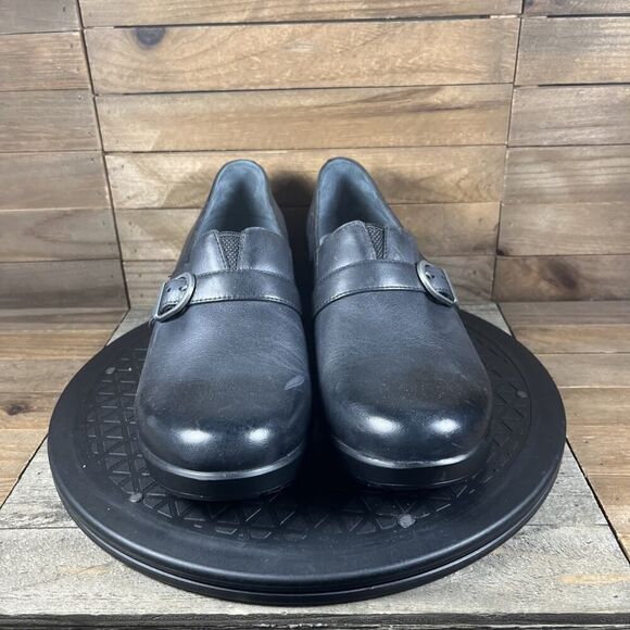 Dansko Womens Size US 8.5-9 EU 39 Leather Black Tamara Buckle Slip On Heel Shoe - Picture 2 of 10